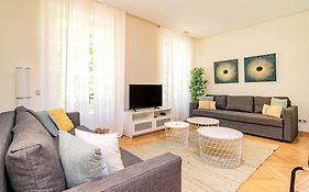 Velazquez Suites